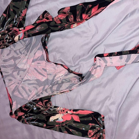 Open tie shirt - Picture 6 of 8